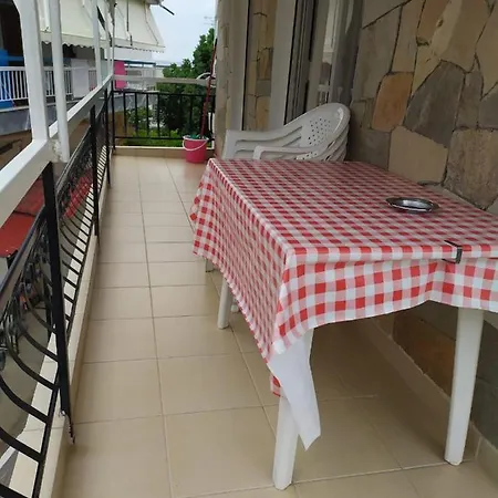 Aparthotel Argo Nea Plagia