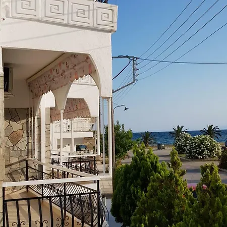 Aparthotel Argo Nea Plagia