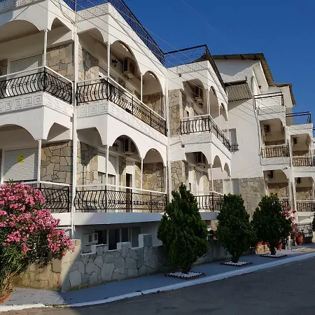 Argo Apartmanhotel *